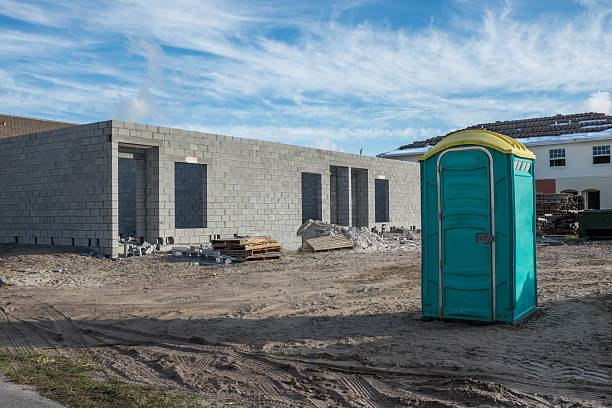 Portable Toilet Options We Offer in Oakville, CT